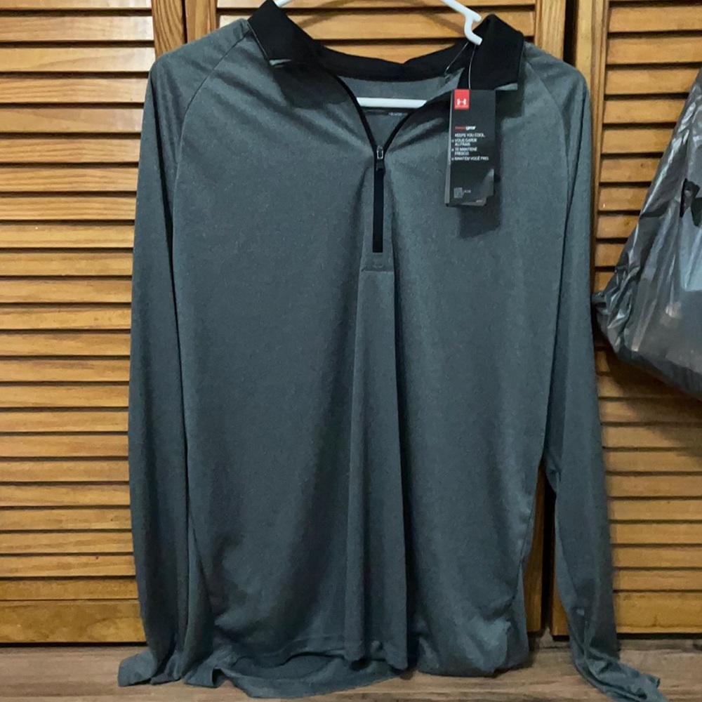 NWT Under Armour quarter zip heat gear men’s L